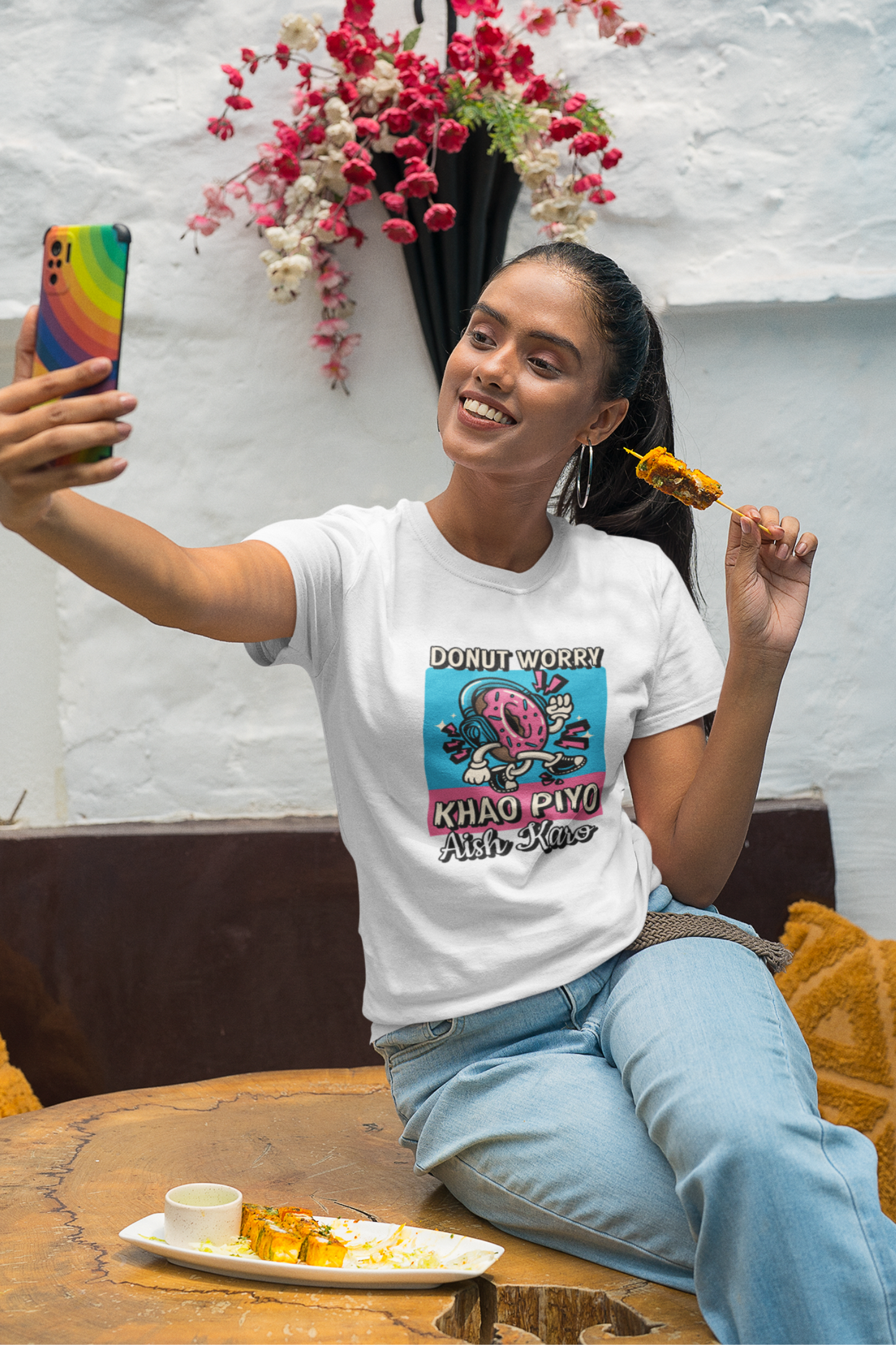 Khao Piyo Aish Karo Foodie T-Shirt For Women