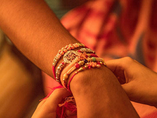 Brother and sister celebrating Raksha Bandhan, representing online Rakhi gift delivery and thoughtful Rakhi gifts in 2026.